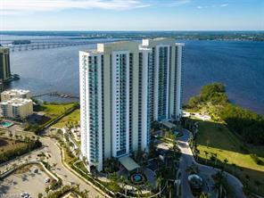 Foto del edificio - 3000 Oasis Grand Blvd