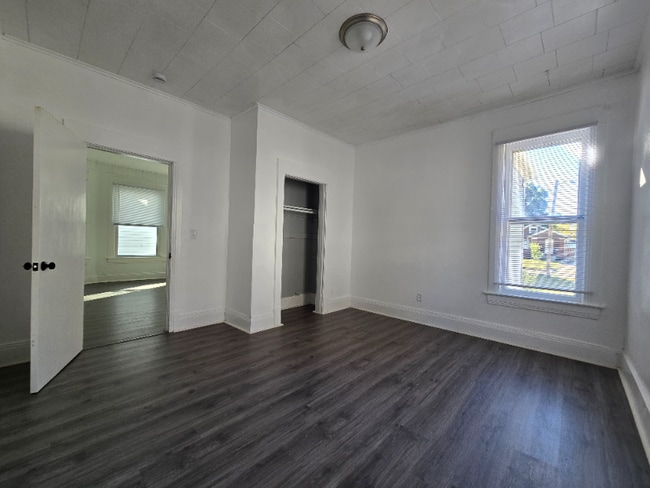 Foto del edificio - 439 W Vine St