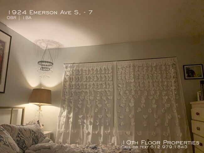 Building Photo - 1924 Emerson Ave S, - 7 - 1 full bath
