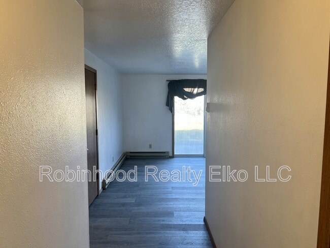 Building Photo - 358 Parkchester Dr