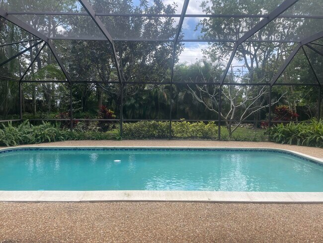 Foto del edificio - 1120 SW 14th Dr