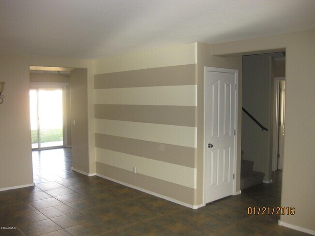 Building Photo - 11580 W Vogel Ave