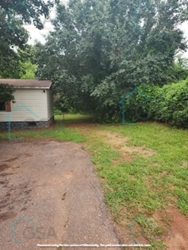Foto del edificio - 3 Bedroom Mobile Home Available!