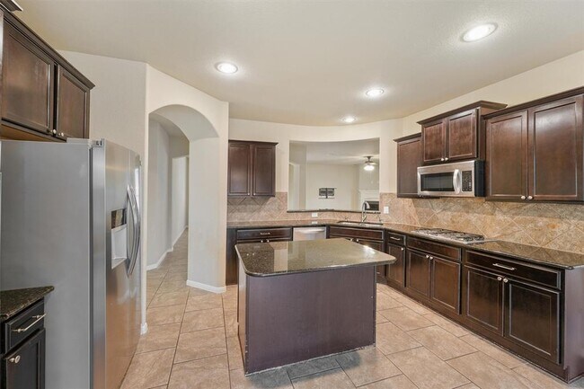 Building Photo - 17319 Cascading Springs Ln