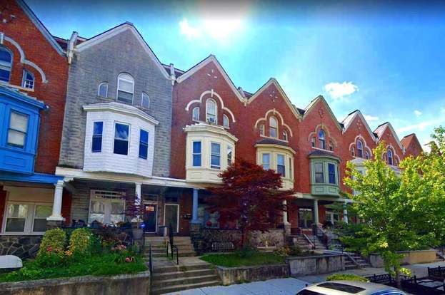 Frente - 2242 Linden Ave