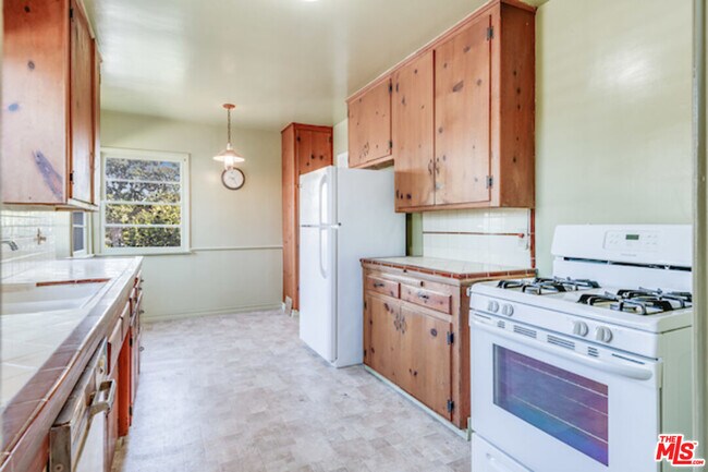 Foto del edificio - 6376 Nancy St