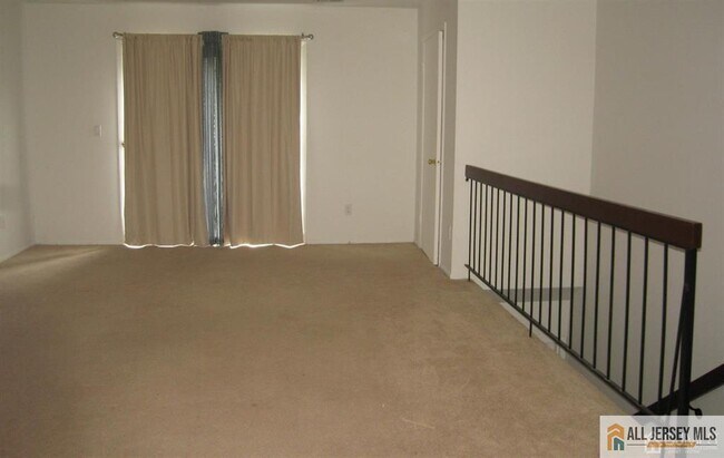 Foto del edificio - 816 N Oaks Blvd