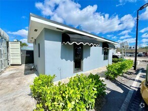 Building Photo - 2180 NW 23rd Ct