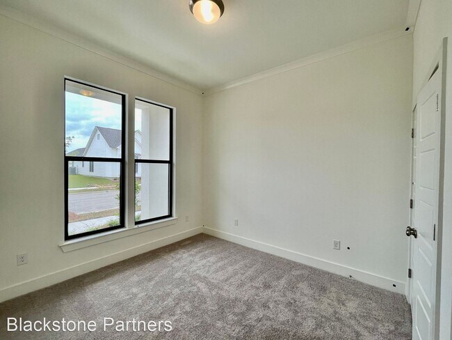 Foto del edificio - 4 br, 2 bath House - 9925 Stonewater Drive