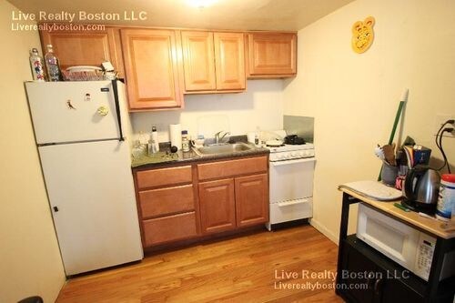 Foto del edificio - 145 Brighton Ave