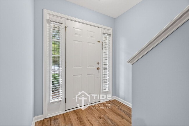 Foto del edificio - Townhome Living on Daniel Island