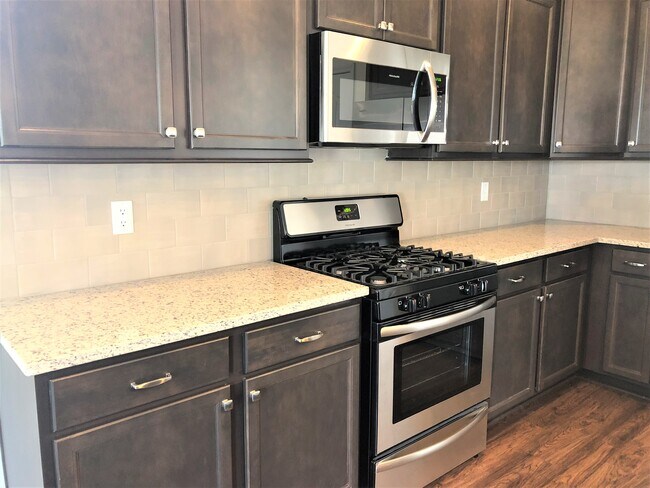 Foto del edificio - 528 Lateleaf Dr