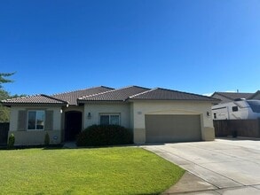Building Photo - 15514 St Clement Way