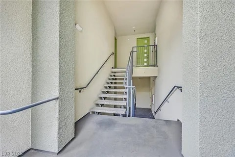 Building Photo - 11250 Hidden Peak Ave