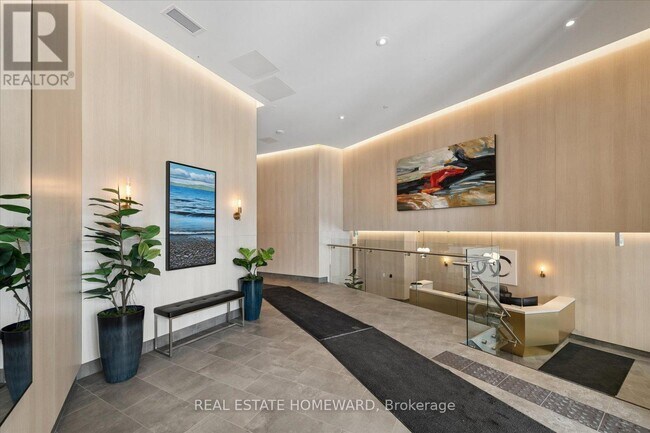 Photo du bâtiment - 2 Manderley Dr