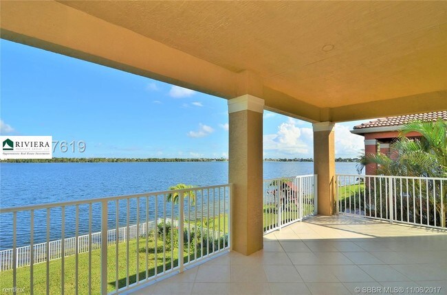 Building Photo - 18139 SW 54th St