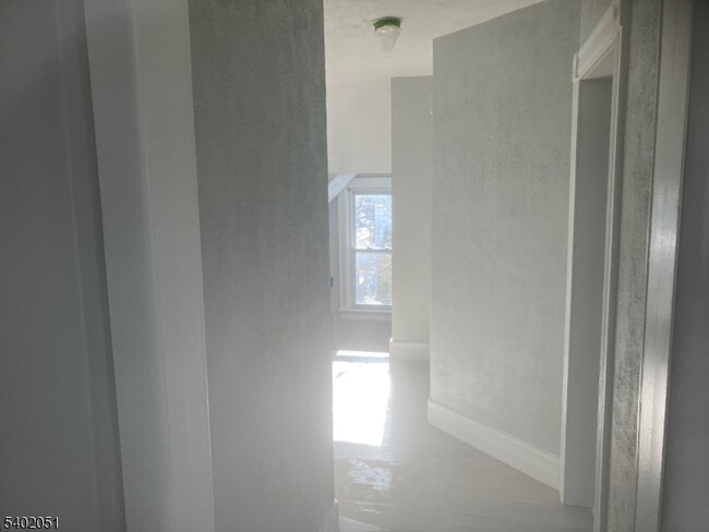 Building Photo - 20 Ryerson Ave