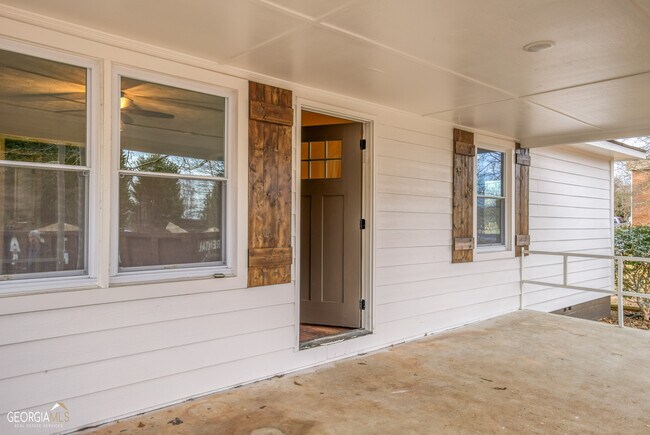 Building Photo - 1740 Bold Springs Rd