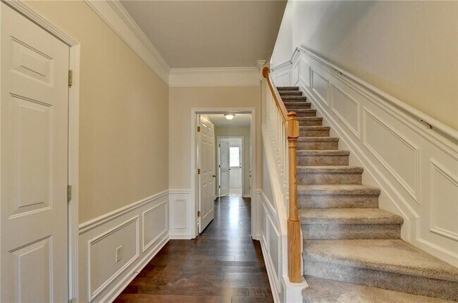 Building Photo - 4006 Edgecomb Dr