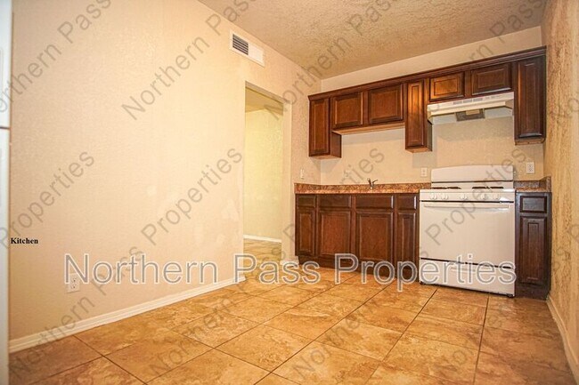 Foto del edificio - 2866 Grant 6