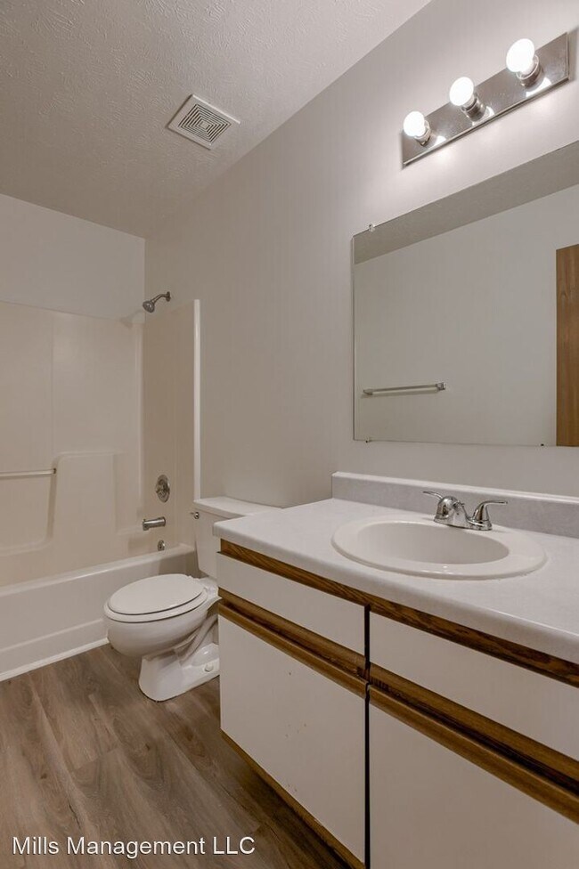 Building Photo - 5 br, 2 bath House - 1809 Hartley