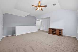 Building Photo - 232 Doncaster