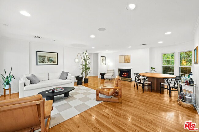 Foto del edificio - 1619 Marmont Ave