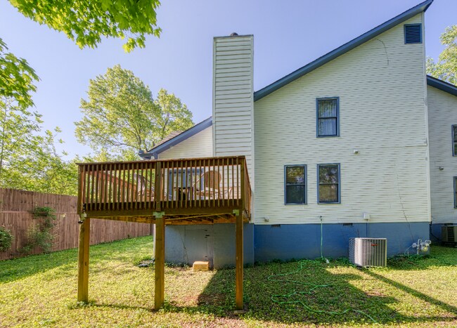 Foto del edificio - 8013 Middlebrook Pike