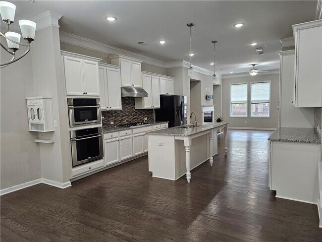 Foto del edificio - 731 Topsail Ln