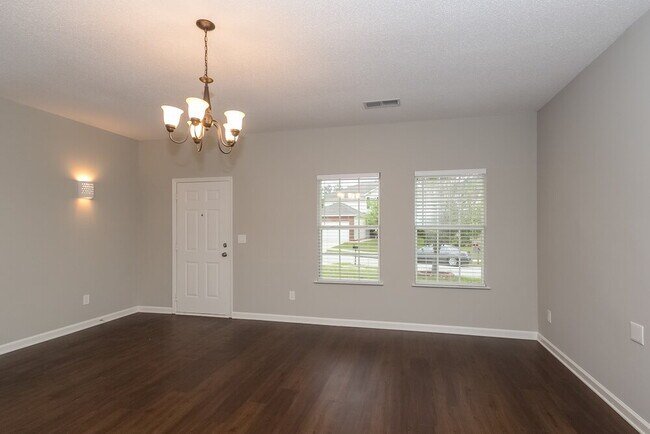 Foto del edificio - 1604 Thornwick Trace