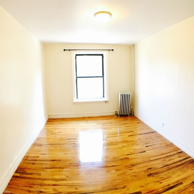 Foto del edificio - 181 Clarkson Ave