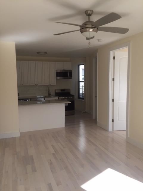 Foto del edificio - 287 East 18th Street