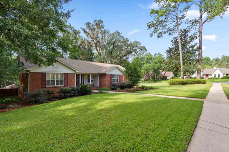 Primary Photo - 2901 Springfield Dr
