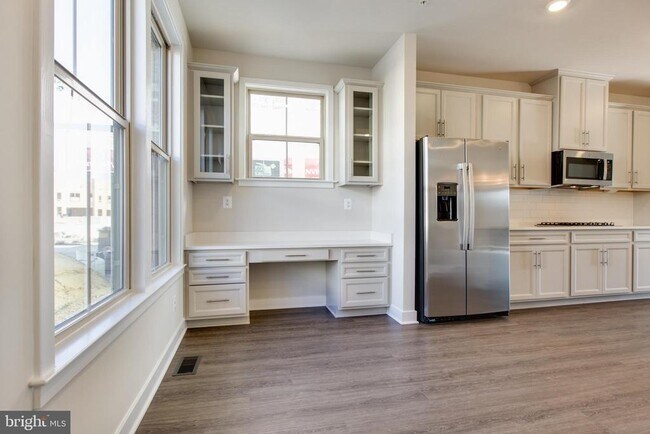Building Photo - 3511 Lucca Ln