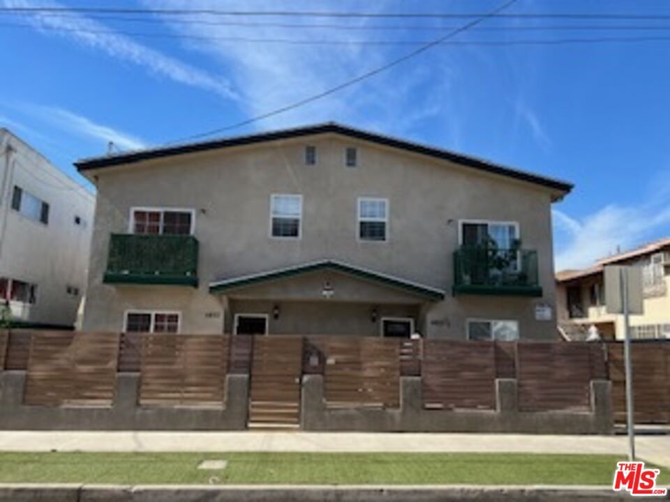 Primary Photo - 6831 1/2-6831 1/2 Hinds Ave
