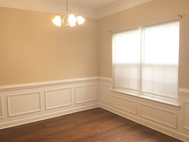 Foto del edificio - 456 Clearwater Dr