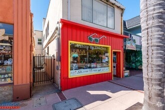 Building Photo - 211 Capitola Ave