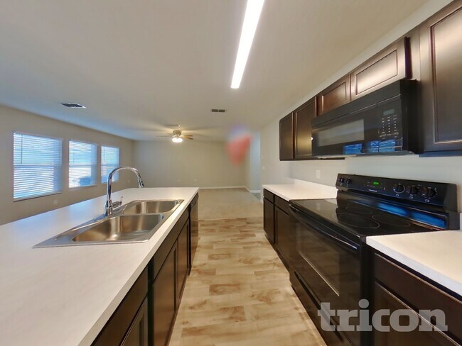 Building Photo - 7741 Courage Ct