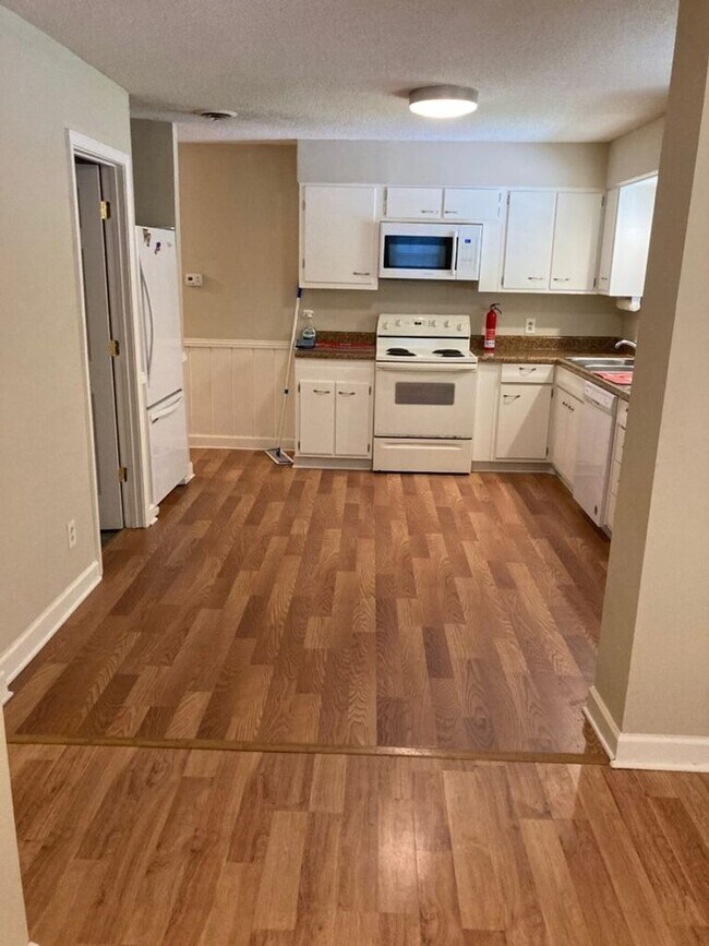 Foto del edificio - Charming 3BR House in Winston Salem