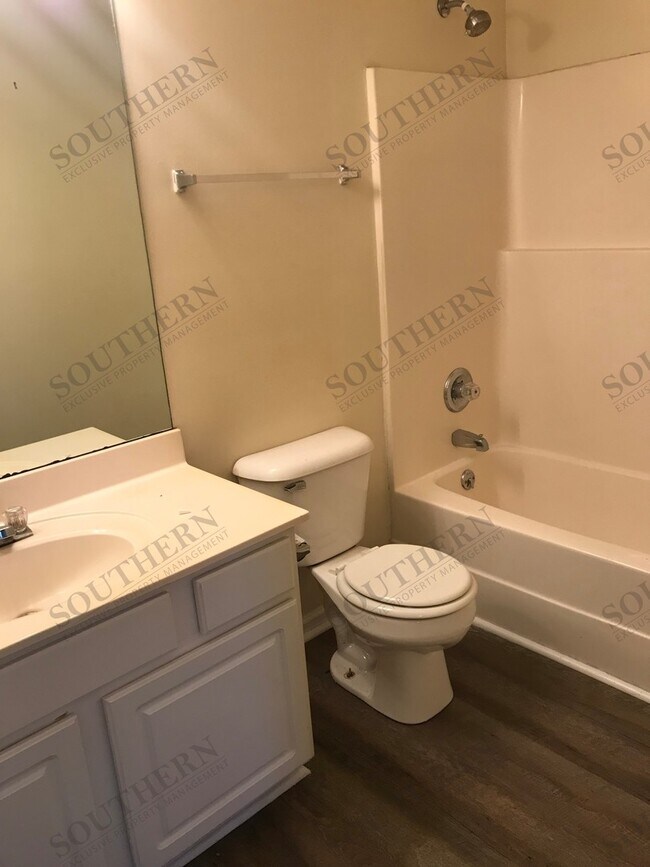 Foto del edificio - 3930 Banyan Ct