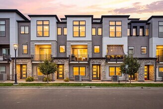 Building Photo - 2242 Old Rail Wy