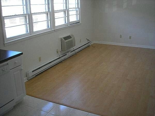 Primary Photo - 342 State St