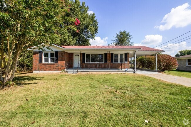 Building Photo - 213 Fairview Dr