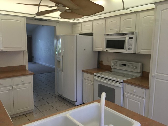Building Photo - 3 bedroom in Ormond Beach FL 32174