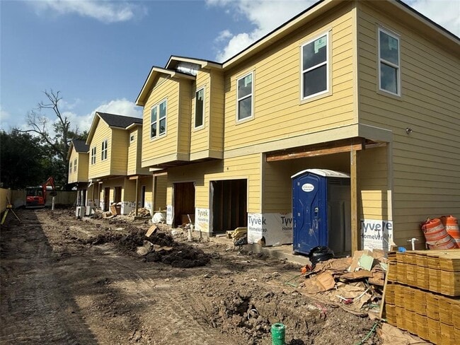 Building Photo - 3533 Alderfer Unit A or B St