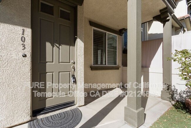 Building Photo - 33690 Willow Haven Ln