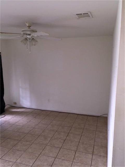 Building Photo - 4131 Oak Shadows Dr