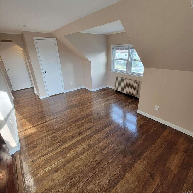 Building Photo - 297 N Syracuse Ave