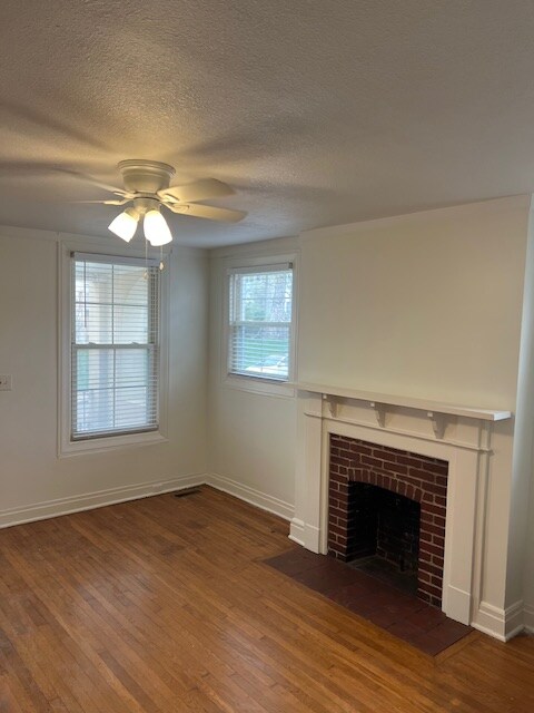 Building Photo - 700 N Roan St