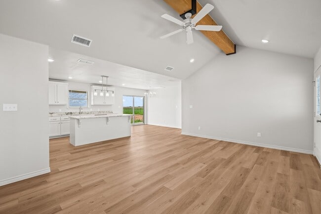 Foto del edificio - New Construction Home In Idalou ISD!